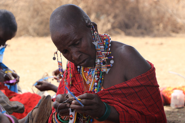 RoHo - Maasai Woman Artisan Beading