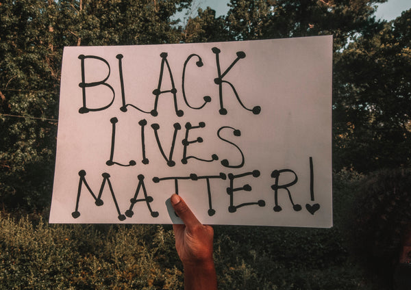 RoHo - Sign That Says Black Lives Matter