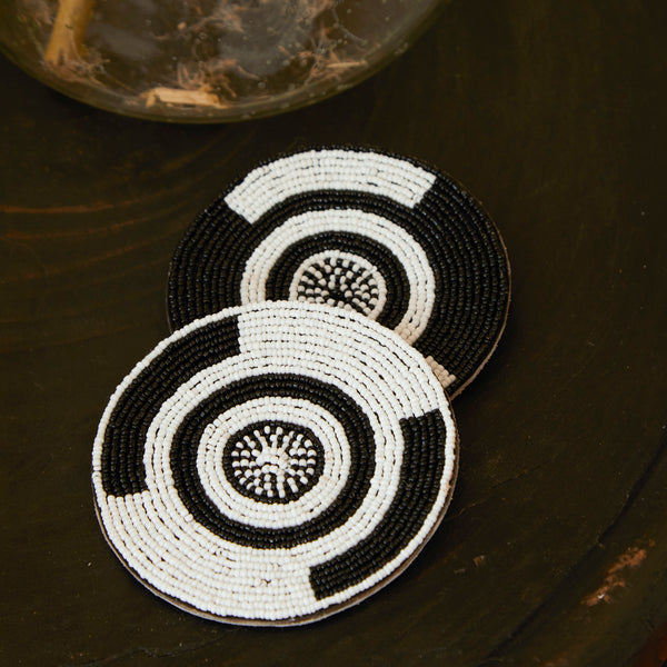 Close up of RoHo Fair Trade Hand Crafted Maasai Black & White Beaded Coaster, Handmade by Artisans in Kenya